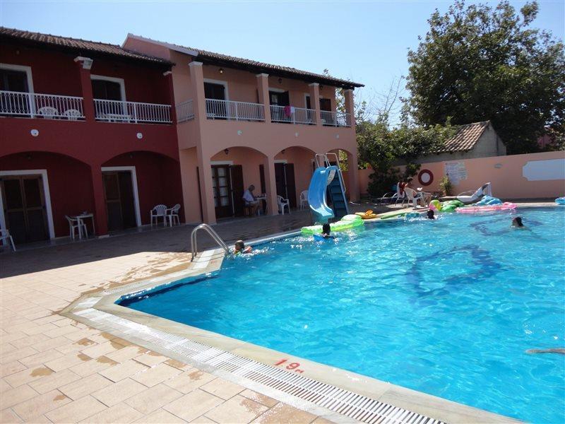 Koursaros Apartment Sidari  Bagian luar foto