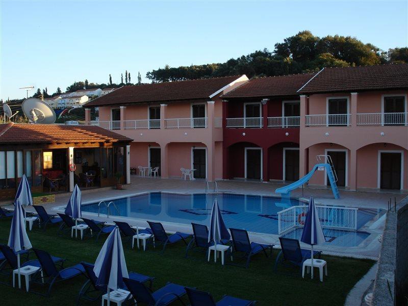 Koursaros Apartment Sidari  Bagian luar foto