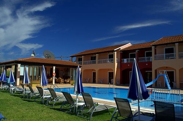 Koursaros Apartment Sidari  Bagian luar foto